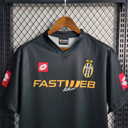 Juventus 01-02 Away Shirt
