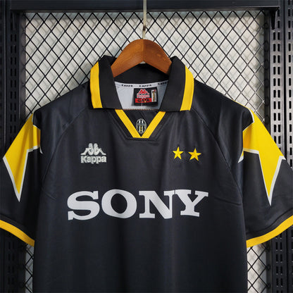 Juventus 95-96 Third Shirt