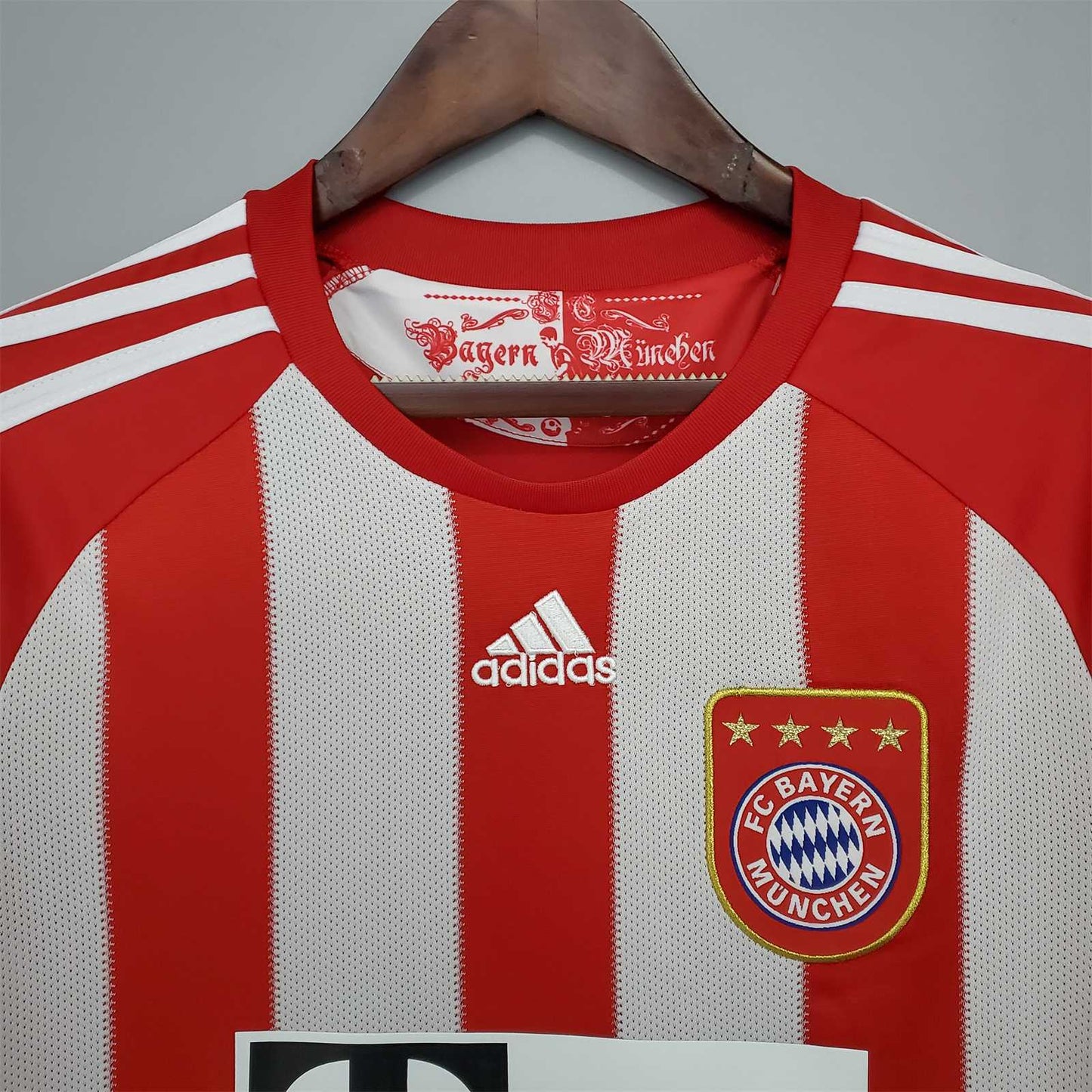FC Bayern Munich 10-11 Home Shirt