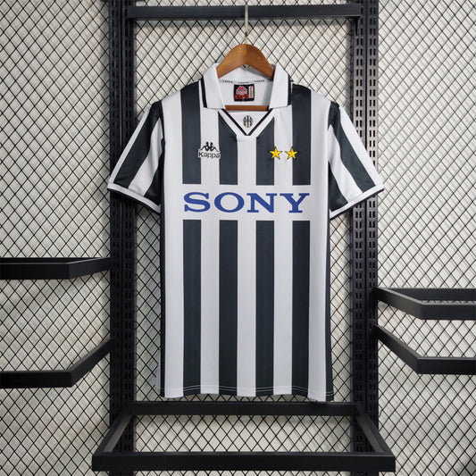Juventus 96-97 Home Shirt