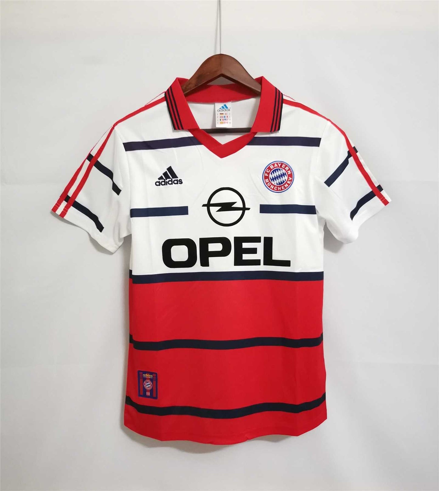 FC Bayern Munich 98-00 Away Shirt
