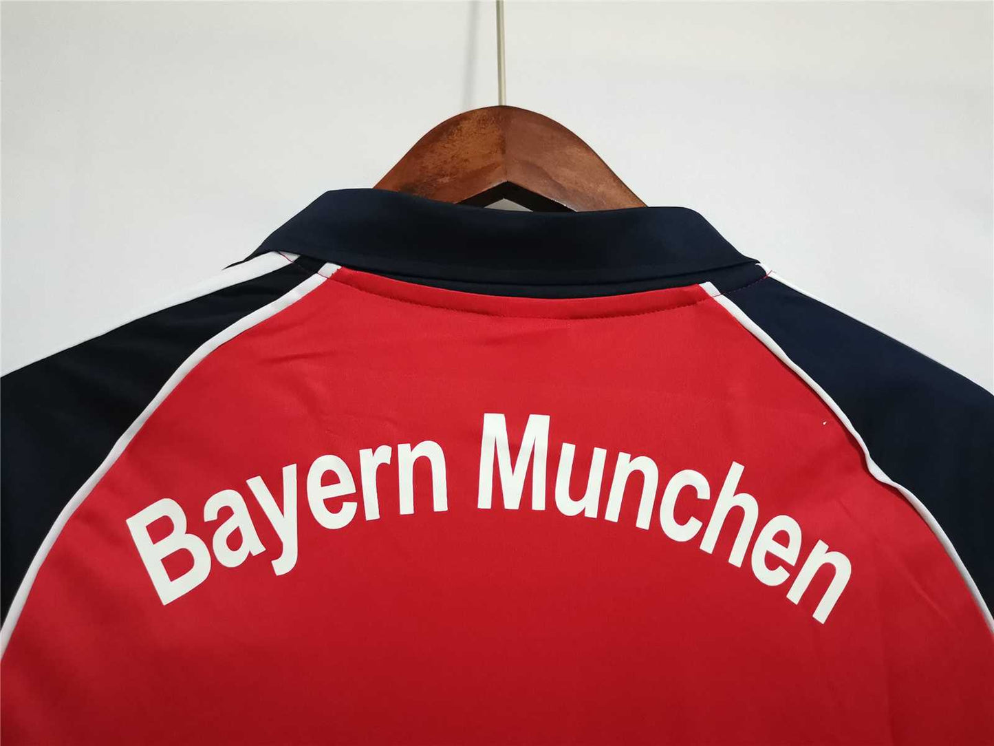 FC Bayern Munich 99-01 Home Shirt