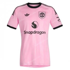 Manchester United Goalkeeper Shirt 25/26 - Pink