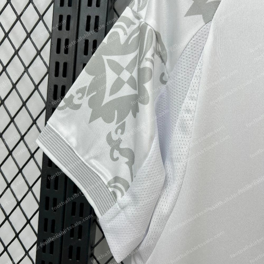 2025/26 Real Madrid Louis Vuitton Joint Edition Jersey - Detail 4