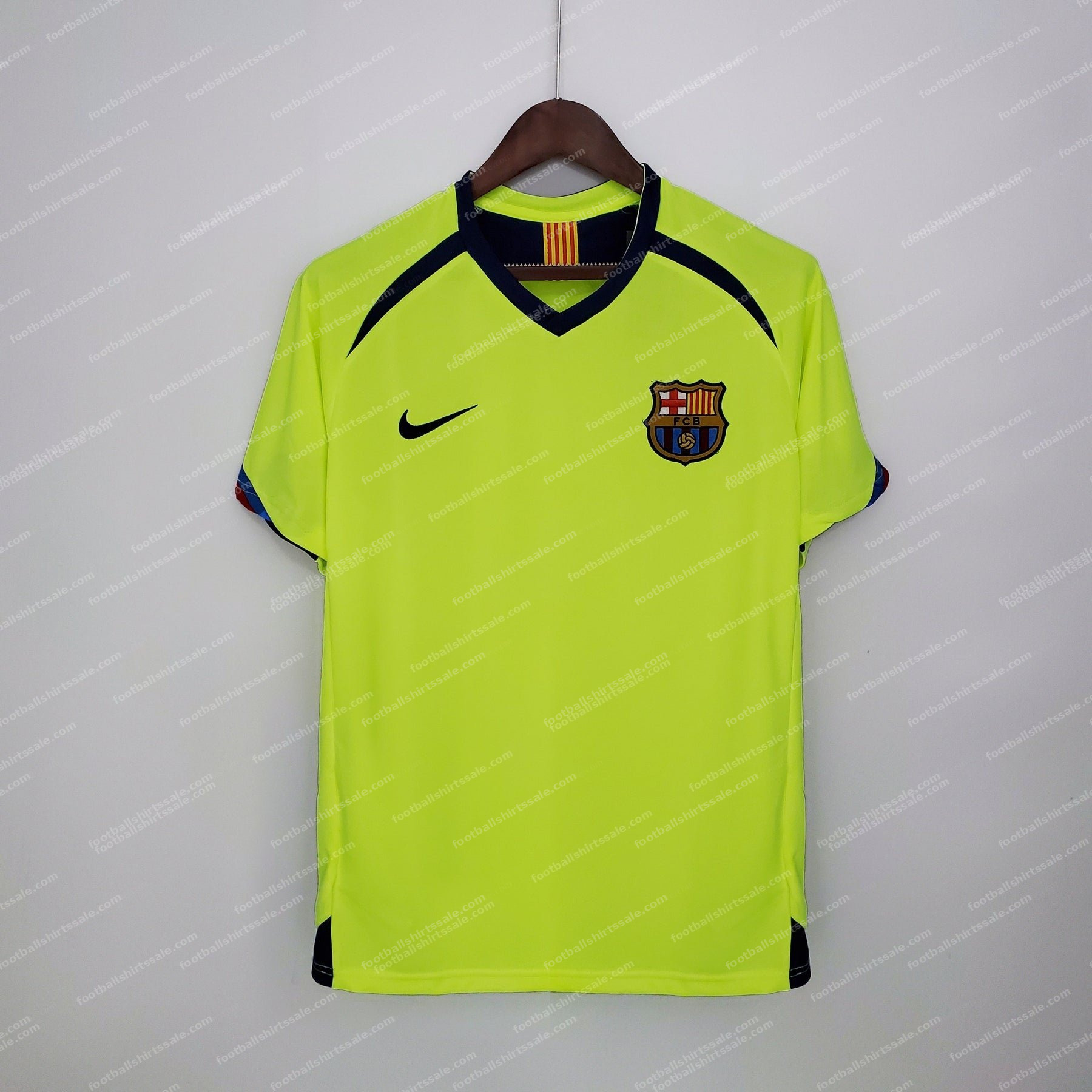 2005/2006 Retro Barcelona Away Football Shirt 1:1 Thai Quality