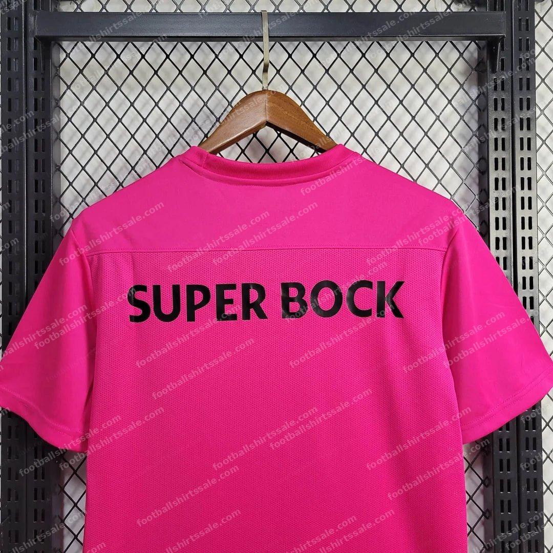 2024/2025 Sporting Lisbon Pink October Football Shirt - Detail 4