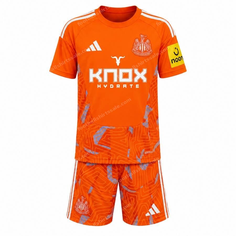 Newcastle United Goalkeeper Kids Football Kit 2