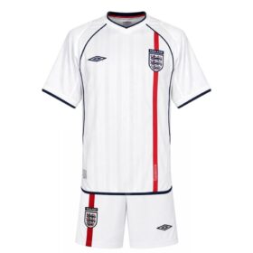 Retro England Home Kids Kit 2002