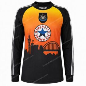 Retro Newcastle United Goalkeeper Shirt 96 97