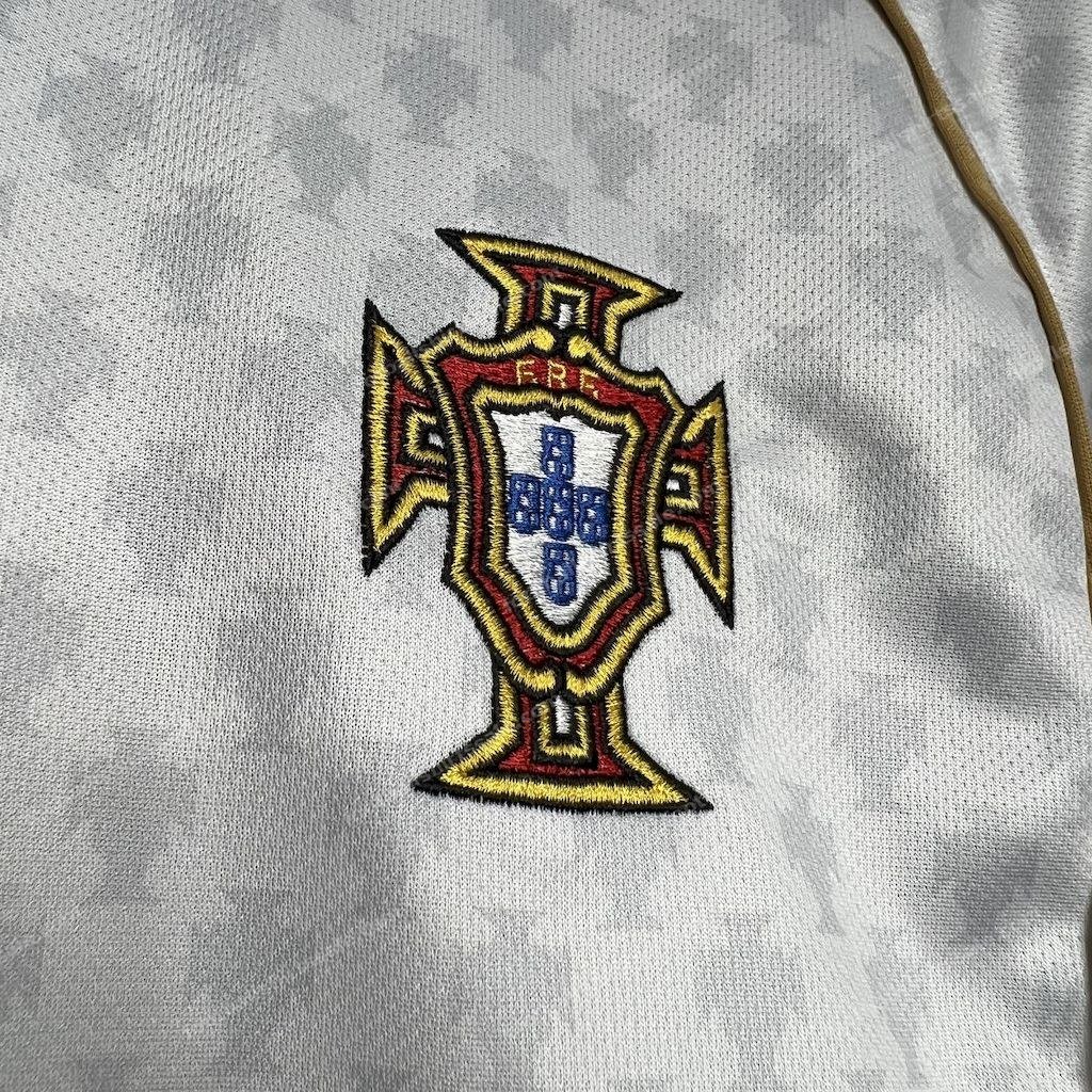2004 Retro Portugal Away Football Shirt - Image 4