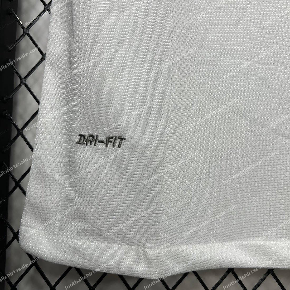 2011/2012 Retro Santos White Football Shirt - Image 7